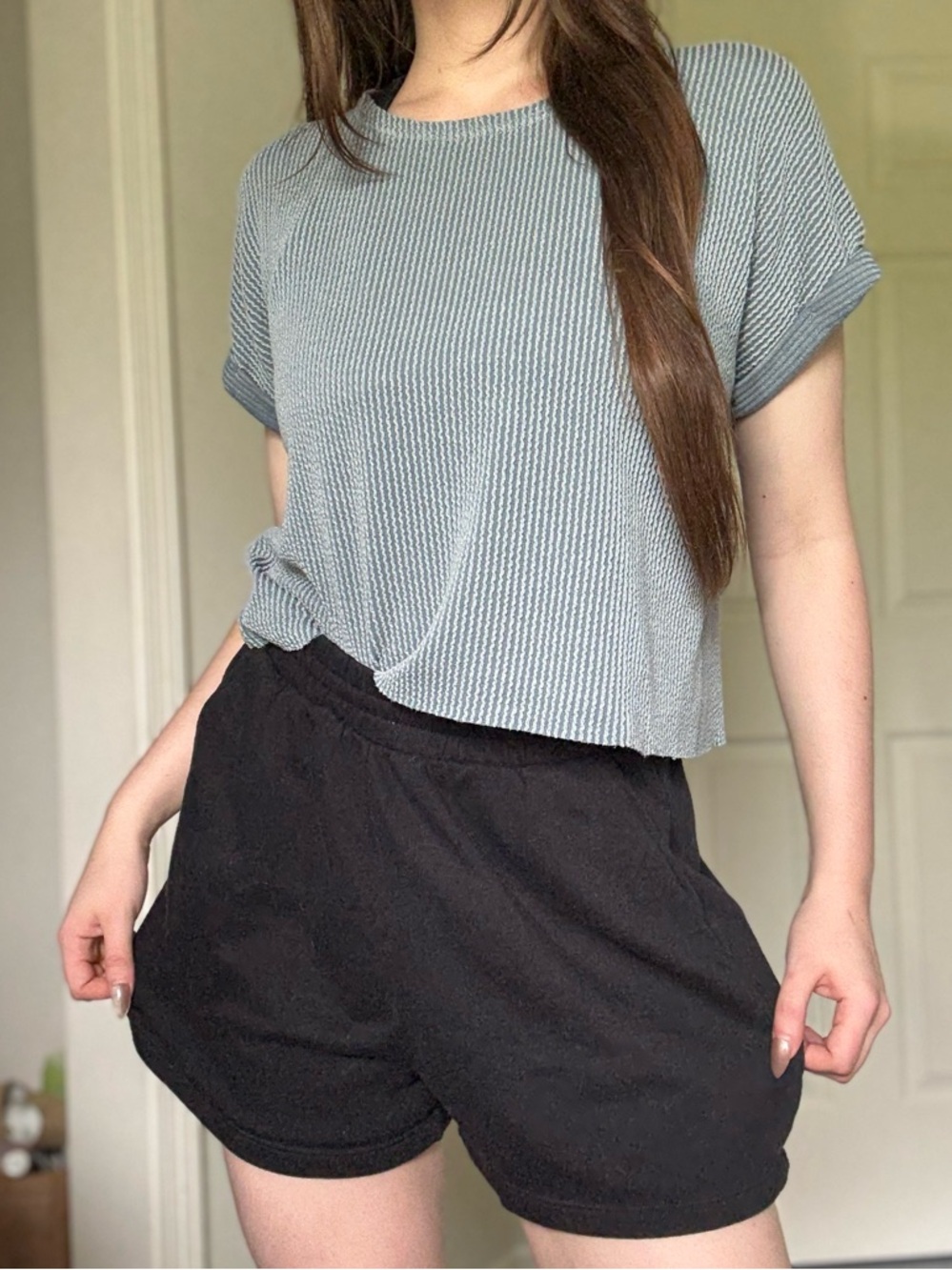 Old Navy Black High Rise Comfort Waist Terry Shorts Drawstring - L - Picture 8 of 10
